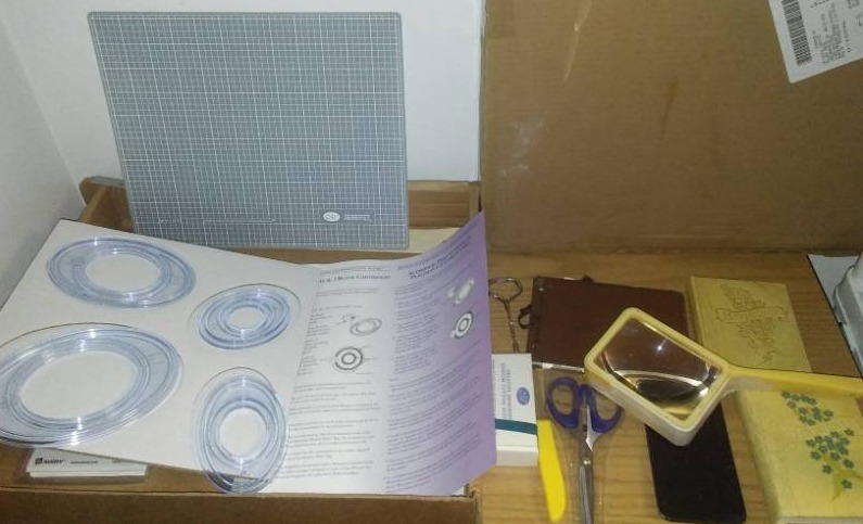 lot 74 image: Matting cutting kit and more.