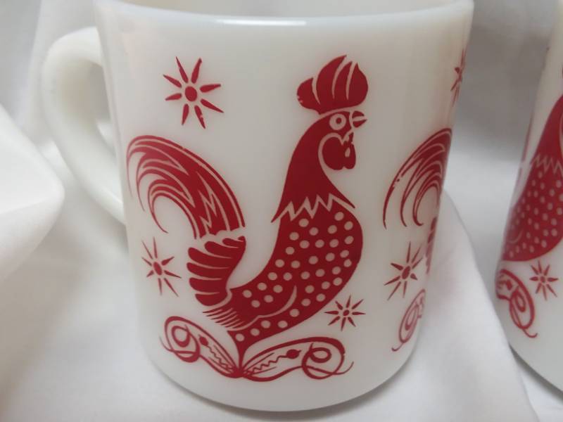 lot 160 image: Hazel Atlas Vintage Mugs (2)