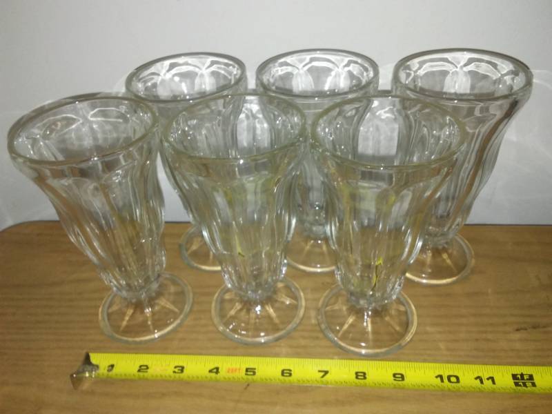 lot 105 image: Vintage malt glasses - 6.