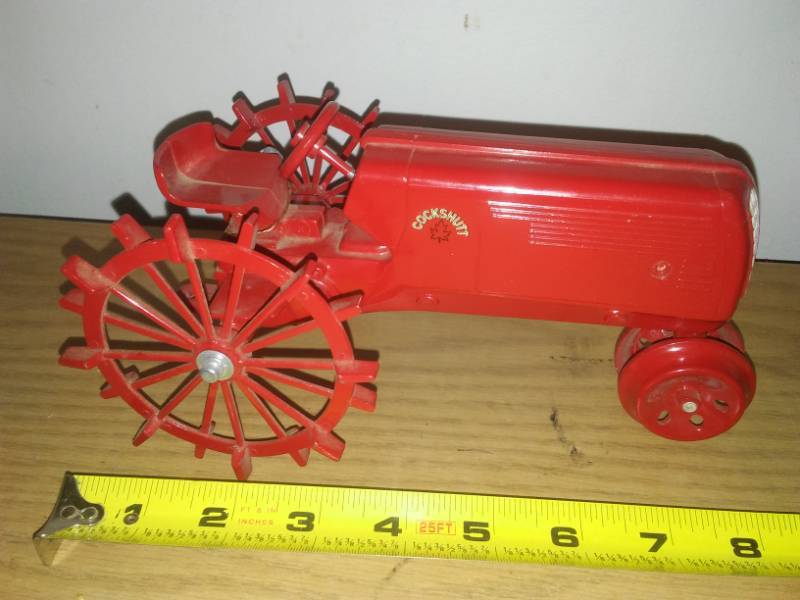 lot 113 image: Cockshutt 70 tractor.