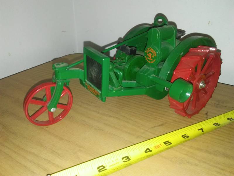 lot 125 image: Allis Chalmers green