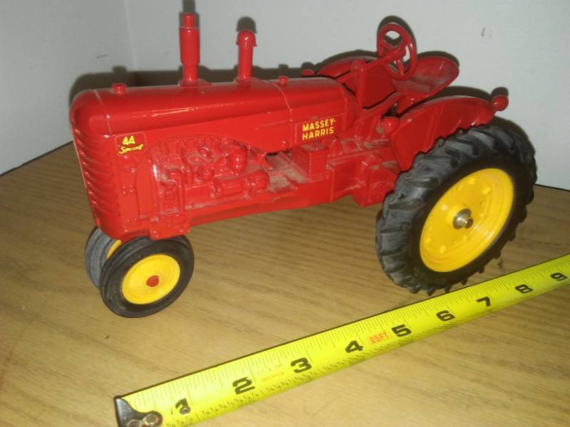 lot 126 image: Massey - Harris 44 special