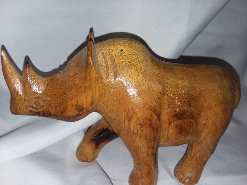 lot 167 image: Hand Carved wood safari animals (3)