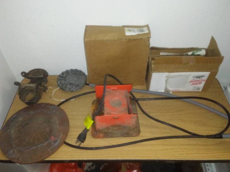 lot 194 image: Man stuff variety - heater, mini camp stoves, Springs and more.