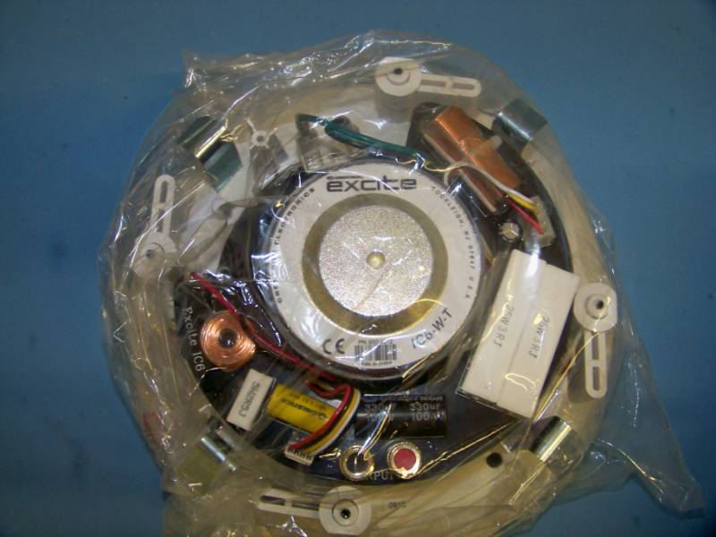 lot 67 image: (Pair) Crestron, Excite, IC6-W-T, In-Ceiling Speakers - NEW