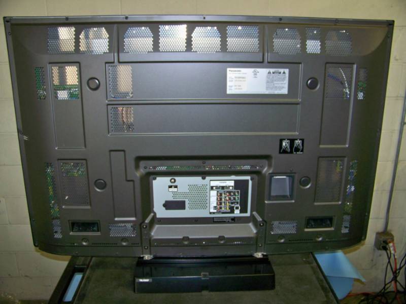 lot 10 image: 50, Panasonic, VIERA, Plasma, High Definition Television  HDTV with Remote Control and Stand