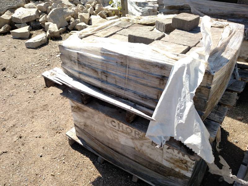 (2) Pallets of Charleston 5x8 Pavers