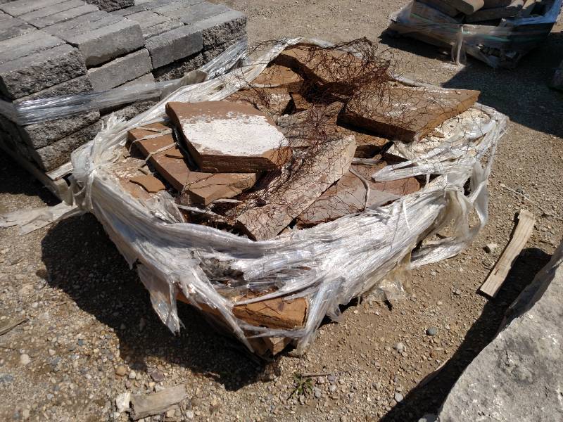 Pallet of Flagstone...