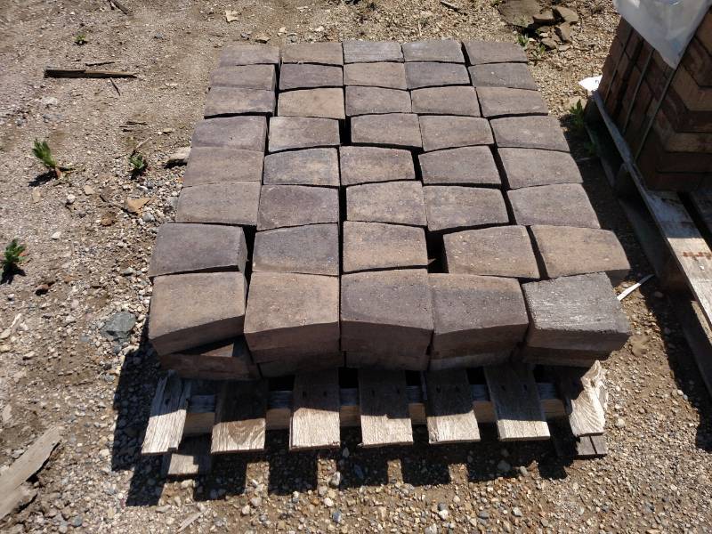 Pallet of Circle Pavers