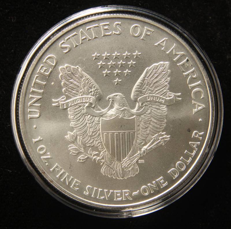 1995 AMERICAN SILVER EAGLE 1 TROY OZ. .999 FINE SILVER IN AIRTITE