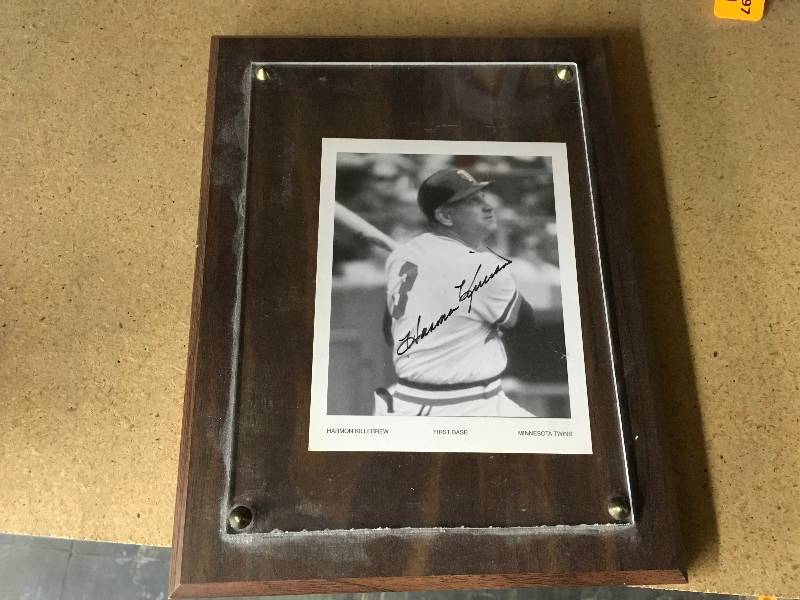 Autographed Harmon Killebrew Plaque