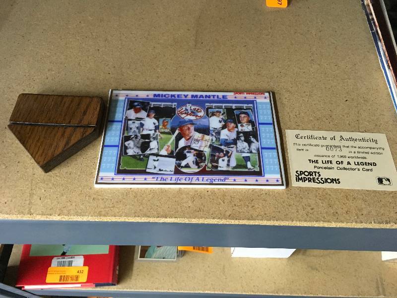 The Life Of A Legend Mickey Mantle Porcelain Collectors Card