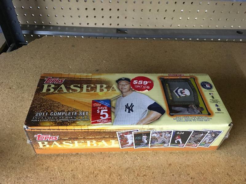 2011 Topps MLB Card Set - Factory Sealed