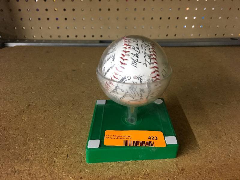 1980 New York Yankees Facsimile Autographed Baseball