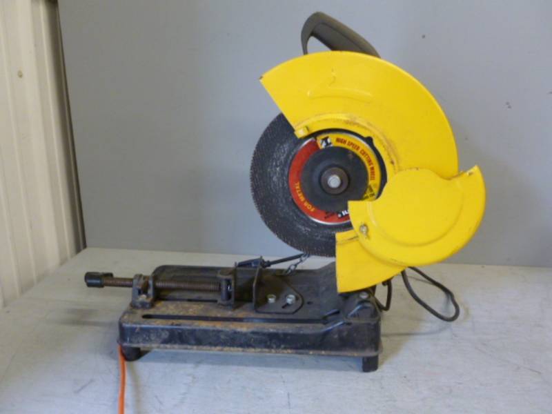 lot 6 image: Chop Saw