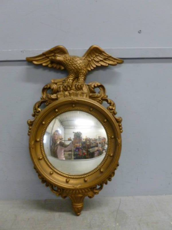 lot 34 image: Vintage Mirror