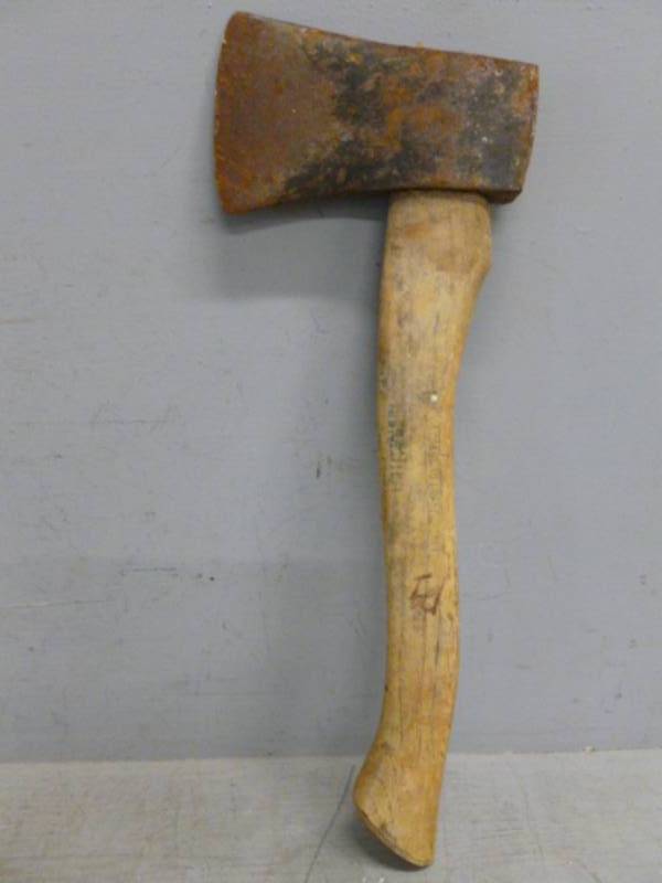 lot 36 image: Ax
