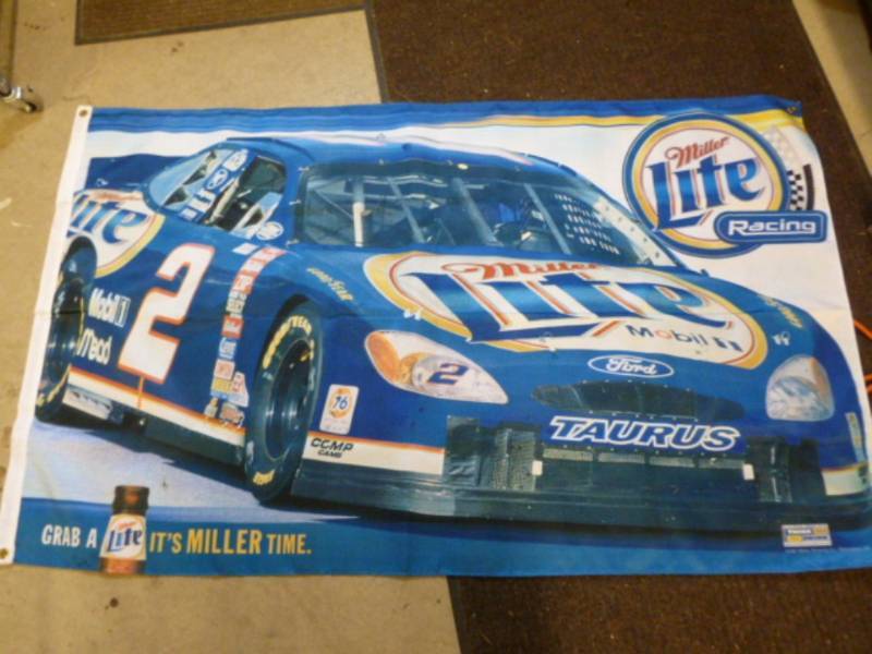 lot 40 image: Collectible