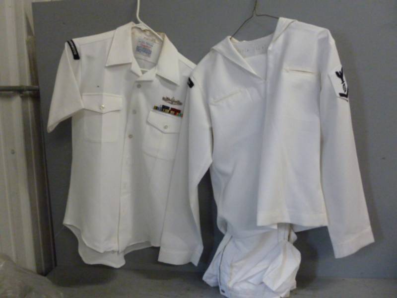 lot 101 image: U.S Navy Uniform