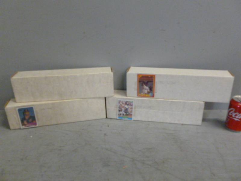 lot 112 image: Sports Cards