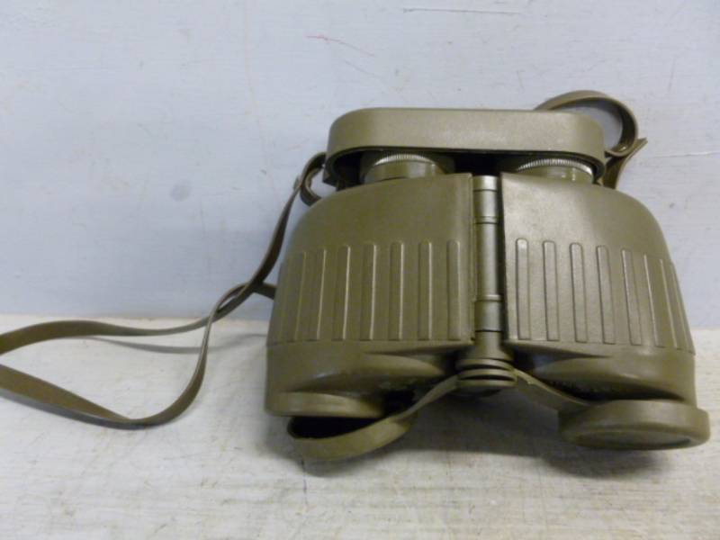 lot 136 image: German Binoculars
