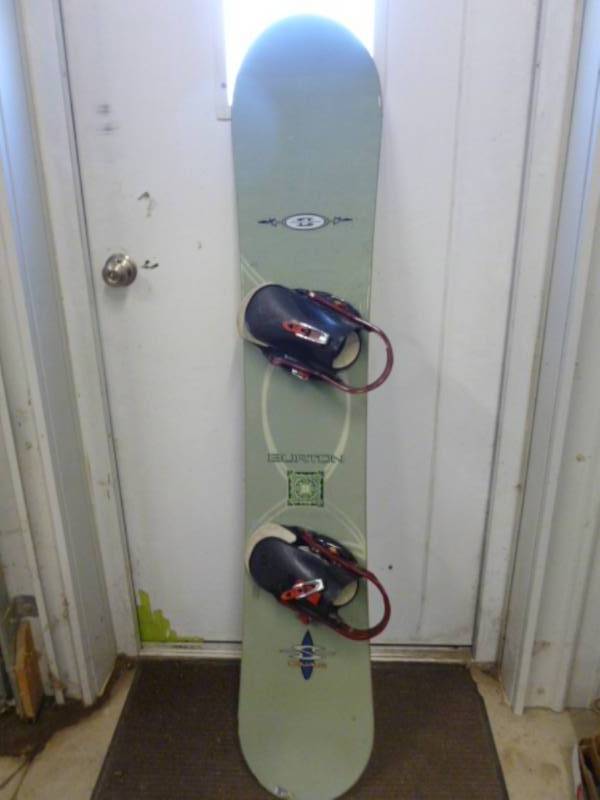 lot 226 image: Burton Snowboard