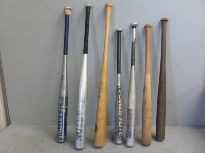 lot 228 image: Baseball Bats