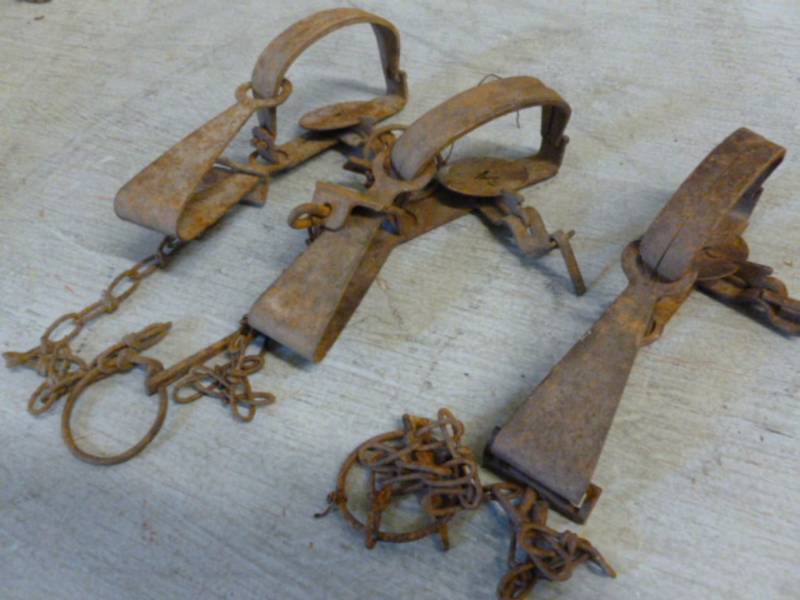 lot 242 image: Vintage Traps