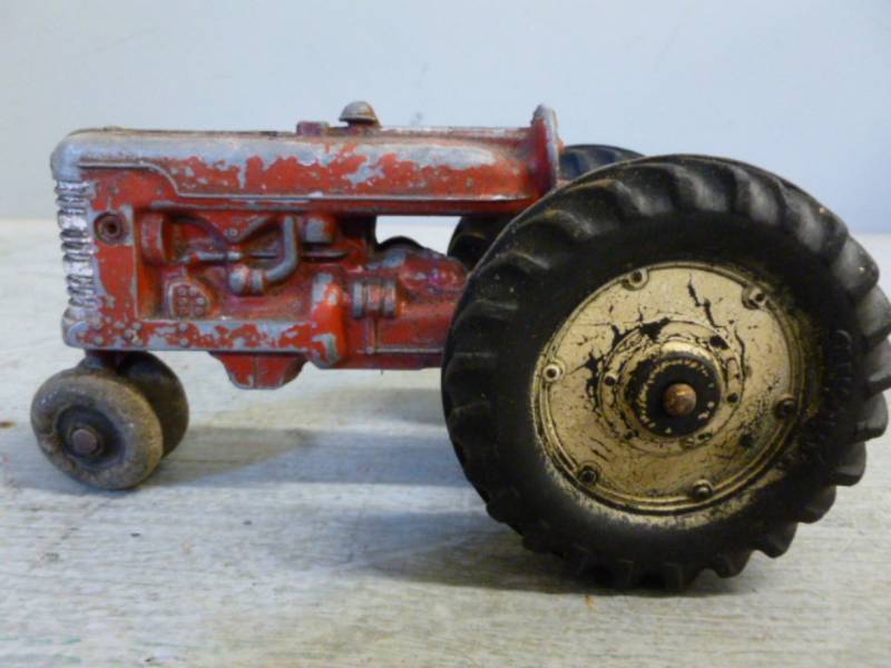 lot 258 image: Vintage Slik Toy