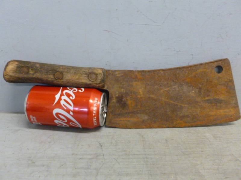 lot 263 image: Vintage Cleaver Knife