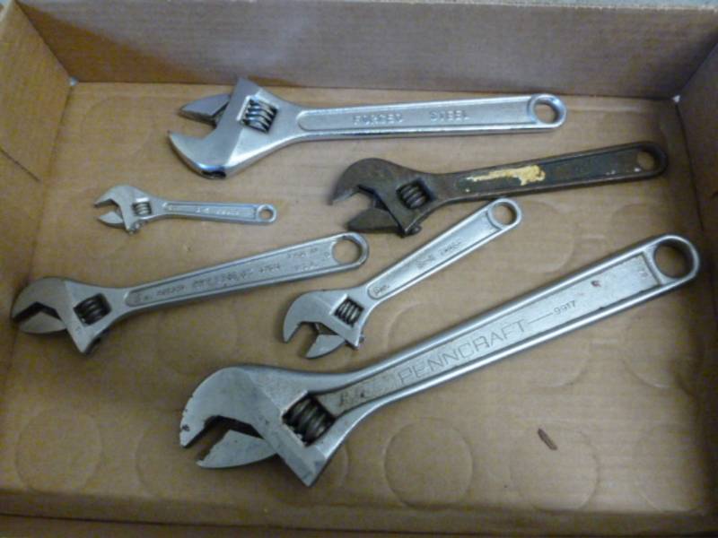 lot 267 image: Tools