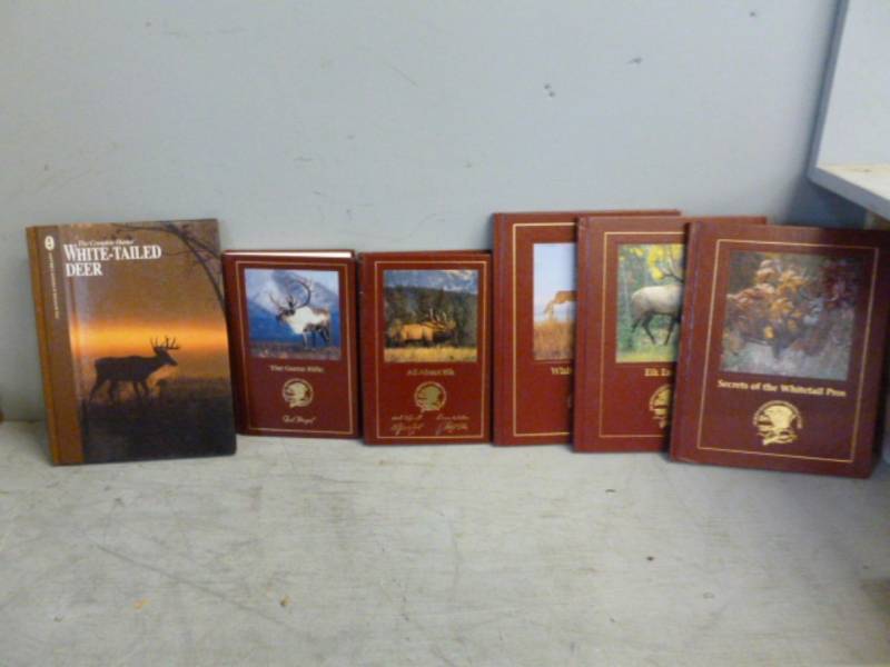 lot 285 image: Book Set