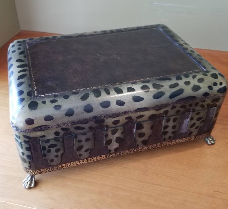lot 68 image: Leopard Print Box Decor