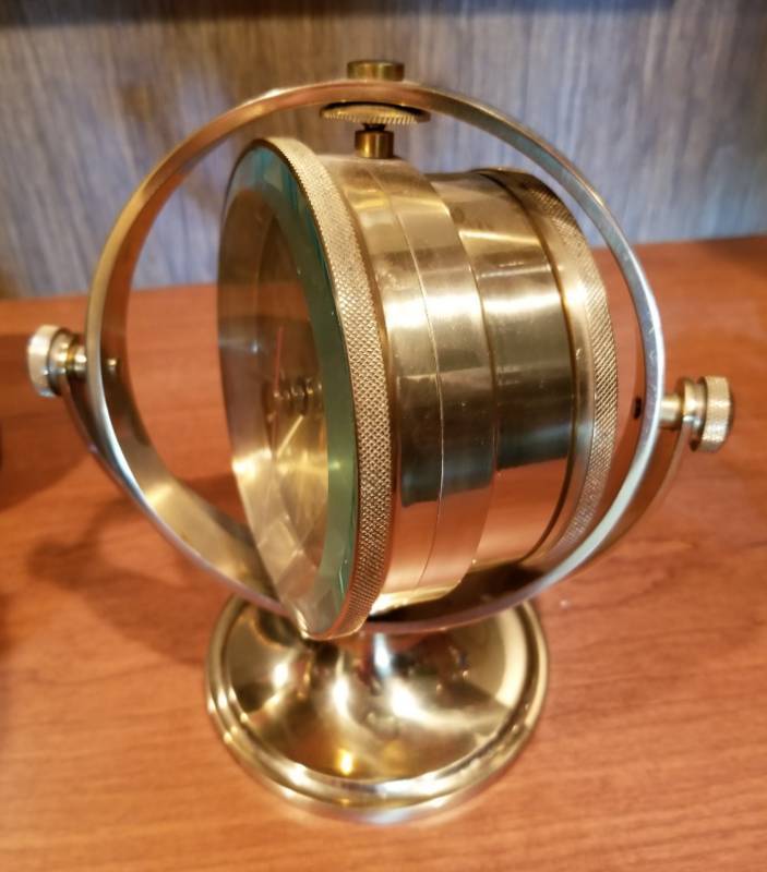 lot 144 image: Brass Nautical Desk Clock