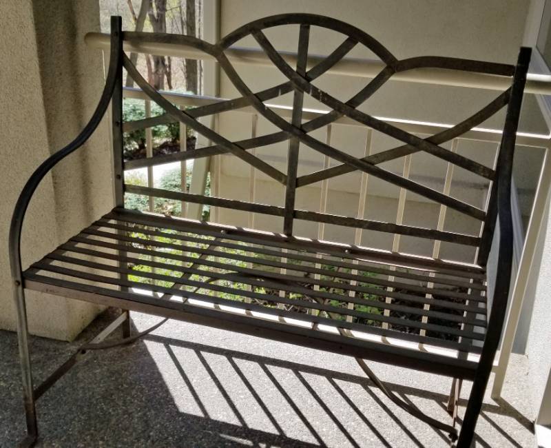lot 111 image: Outdoor Iron Bench, 2 of 2