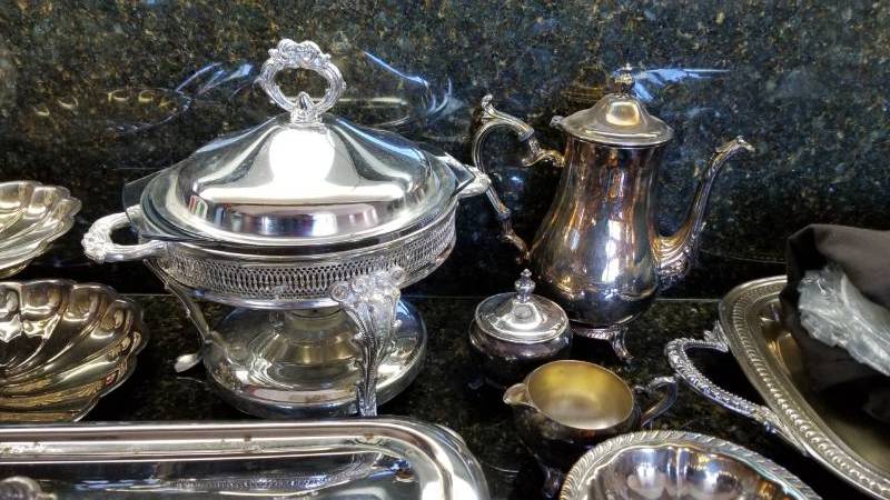 lot 168 image: Silverplate Serving Collection