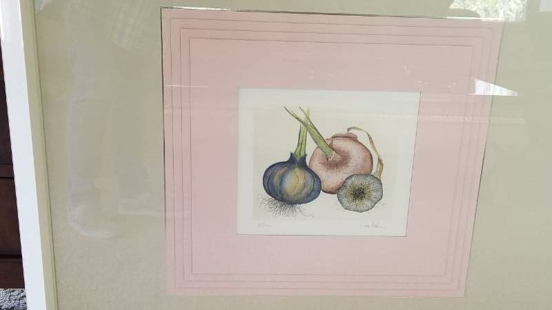 lot 26 image: Ltd Edition Signed and Numbered Botantical Bulb Print