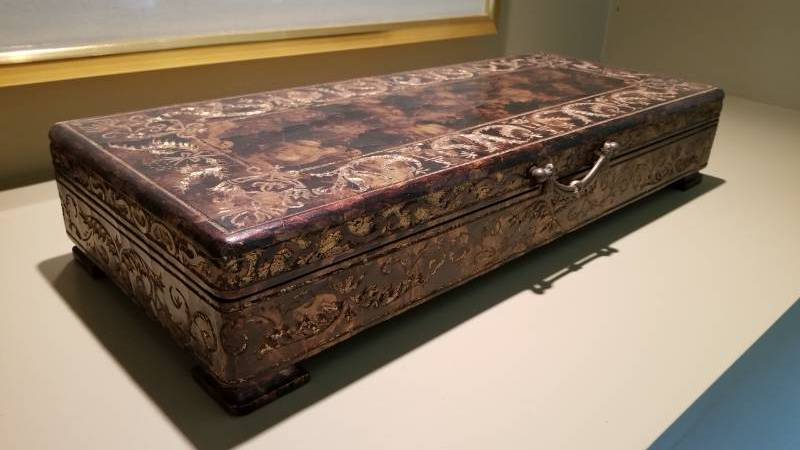 lot 86 image: Crackled Faux Leather Box