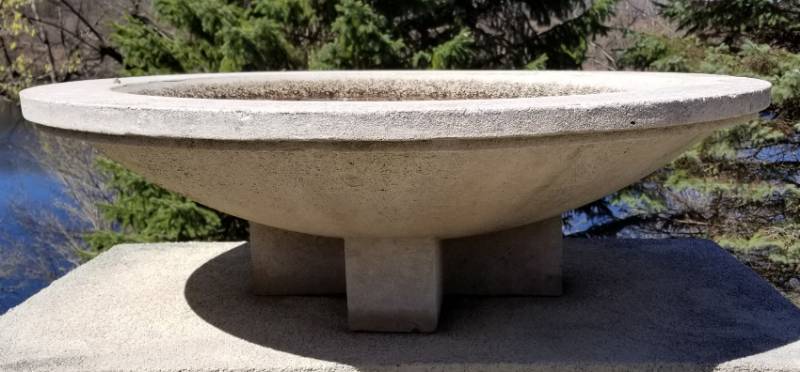 lot 102 image: 3rd Amazing Concrete Dish Outdoor Planter, 3 of 3
