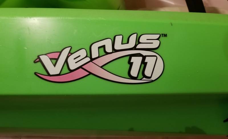lot 129 image: Lightweight Green Ocean Kayak Venus 11 from Johnson Outdoors
