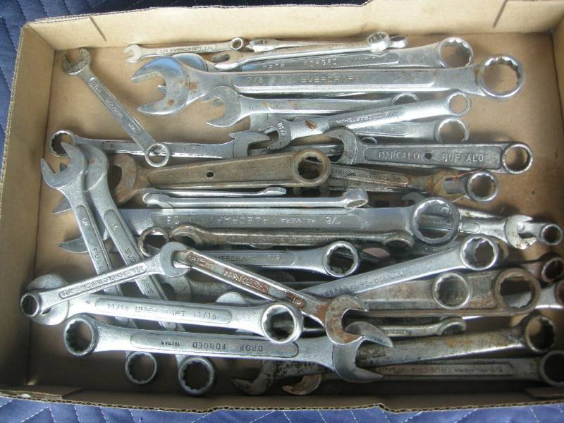 lot 29 image: Combination Wrenches