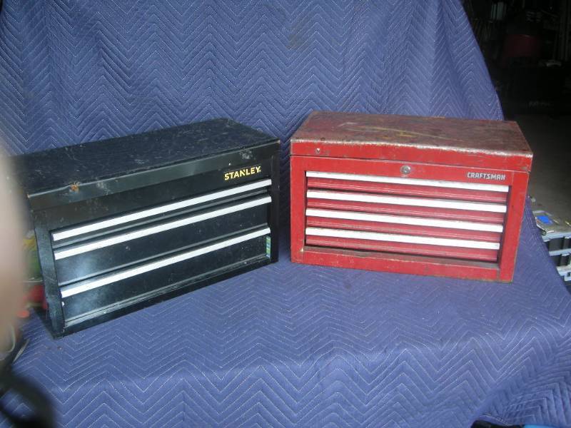 lot 43 image: Craftsman & Stanley Tool Boxes