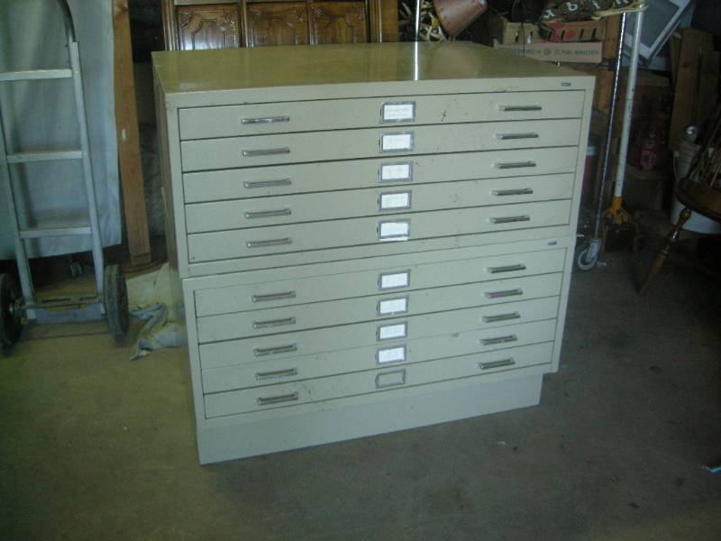 lot 54 image: SafCo Flat File Cabinet - 10 Drawers