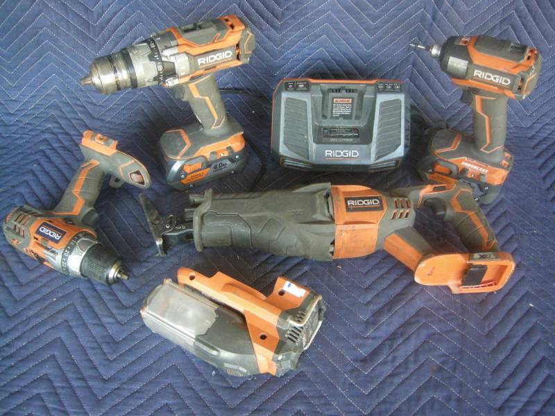 lot 88 image: Ridgid 4.0AH Cordless Tool Set