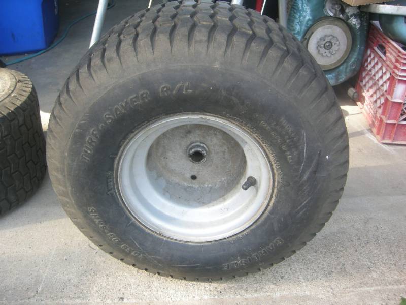 lot 96 image: Carlisle Turf-Saver Tire on Rim