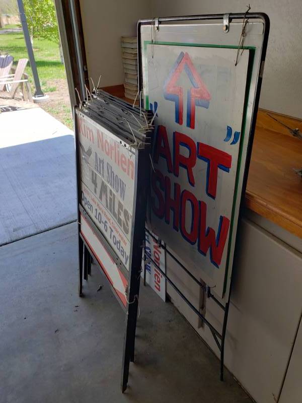lot 43 image: Advertising Signs