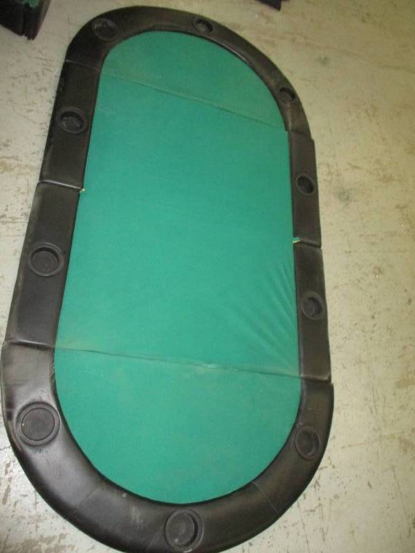 lot 5 image: Texas Holdem Board that folds up with Drink Pockets