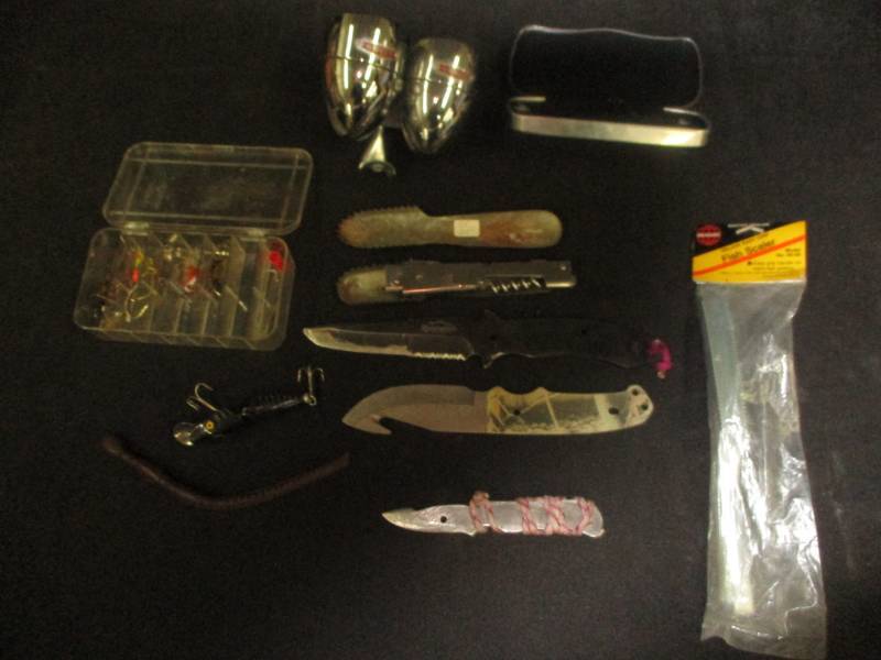 lot 25 image: Hunting Knives, Vintage Royce Lights Scalers and more