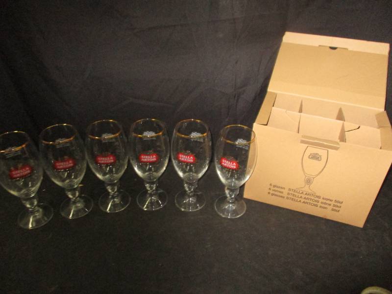 lot 29 image: 6 Stella Artois Belgium Beer Glasses 8 12 High