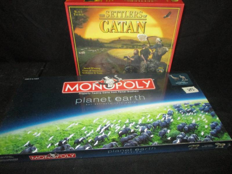 lot 64 image: The Settlers of Caton And Monopoly Game thats unopened